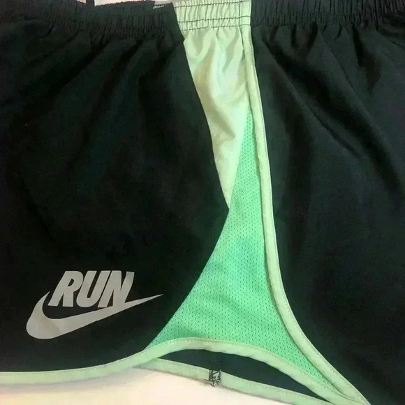 Nike black and green dri fit lined running shorts sz M - Picture 3 of 6